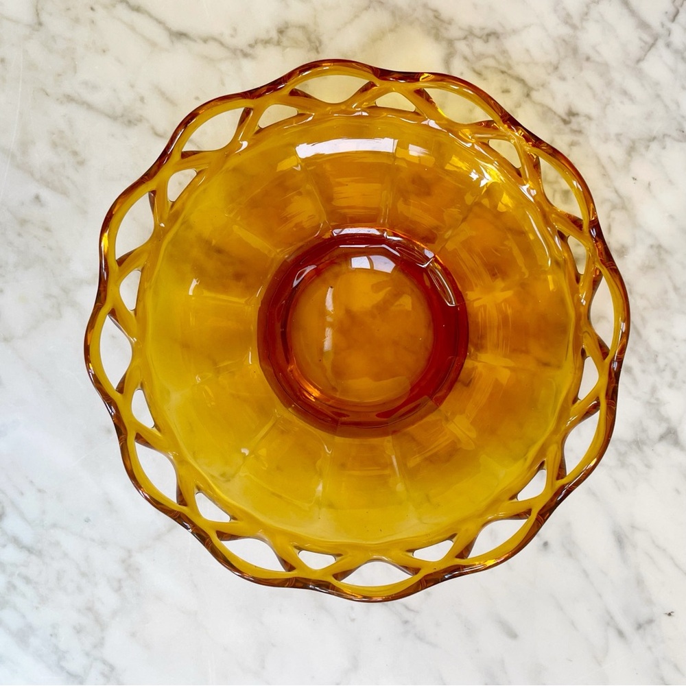 Vintage Honey Amber Trinket Bowl - Picture 4 of 6
